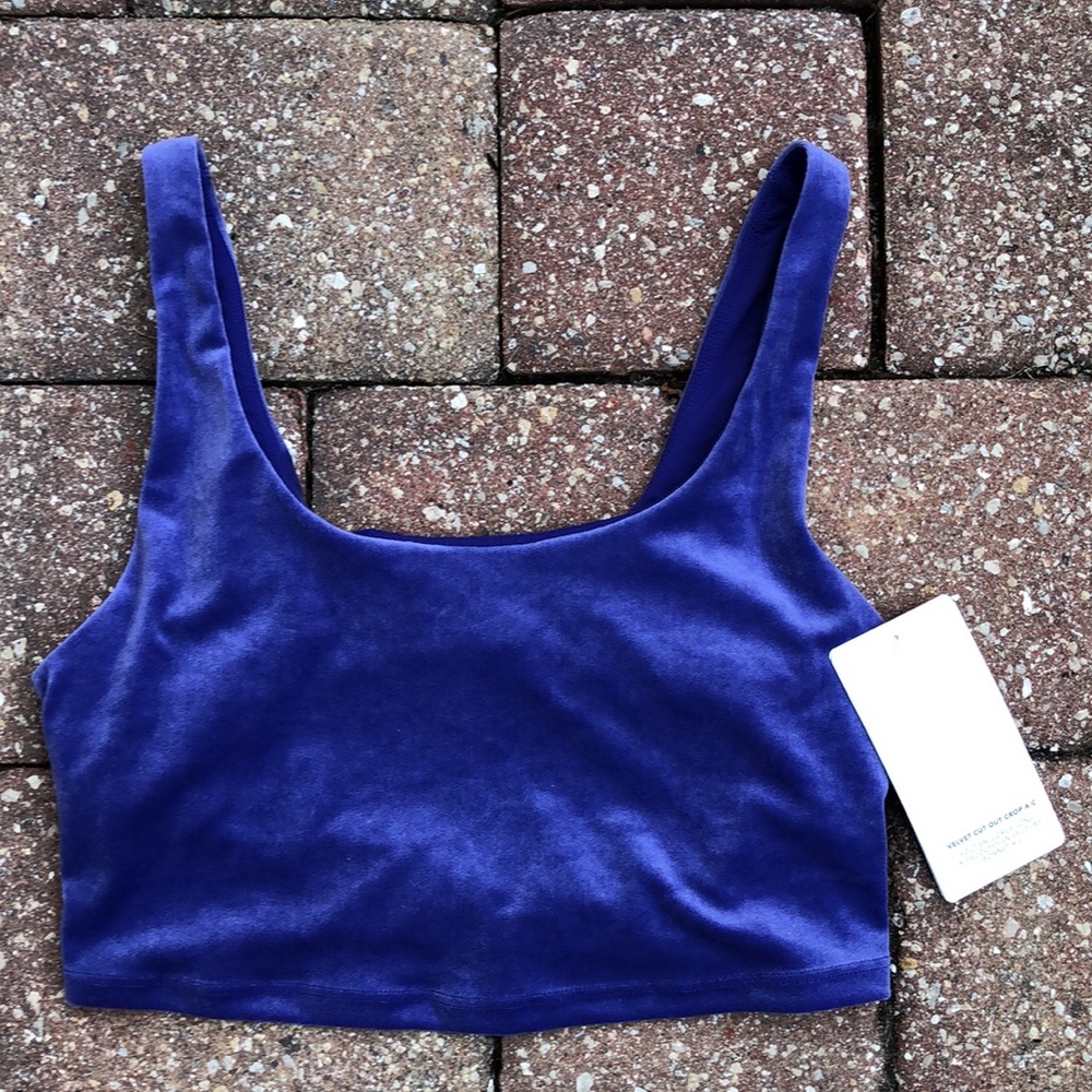 NWT! - ATHLETA Velvet Cut-Out Crop Top  / Sports Bra